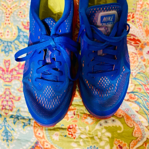 Nike Airmax Running Shoes - Picture 2 of 7